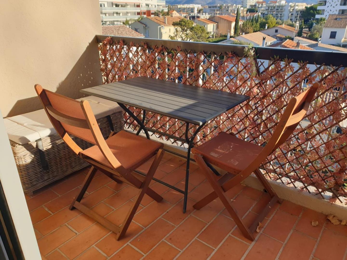 Appartement Climatise A 800M De La Plage Frejus Luaran gambar